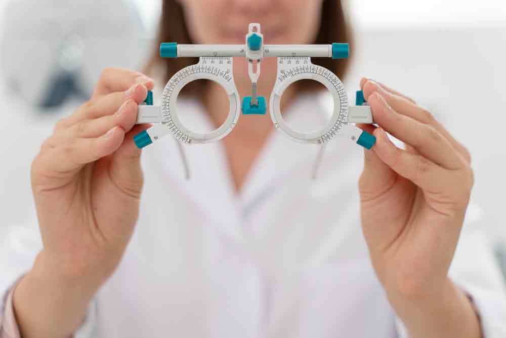 optical-shop-medical-glass-buisiness-registration-in-Qatar